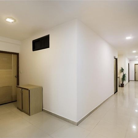 Oyo Hotel D Veeray Ahmedabad Ngoại thất bức ảnh